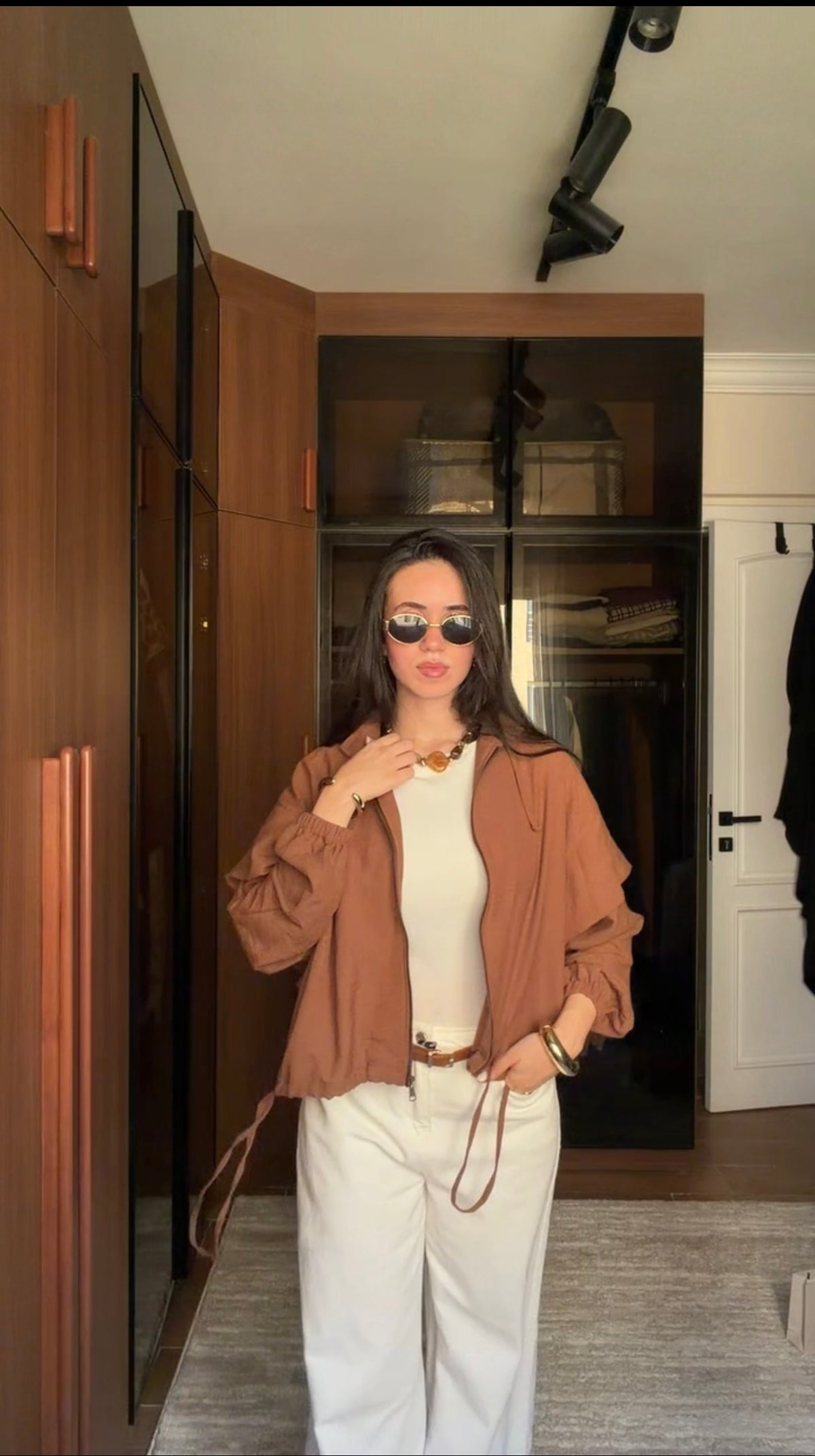 Bubble-pop mocha blouse