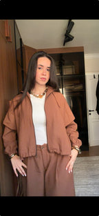 Bubble-pop mocha blouse