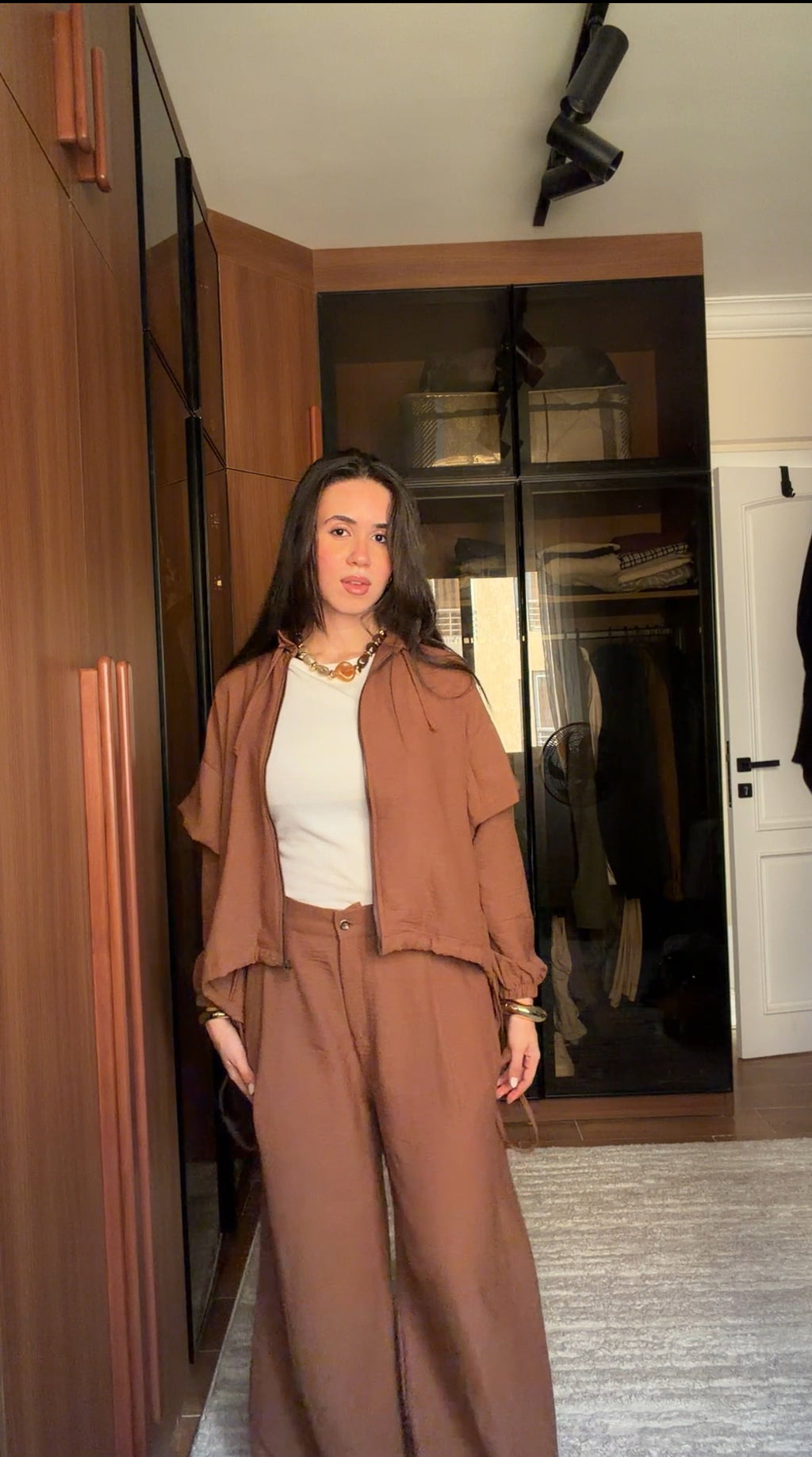 Bubble-pop mocha blouse