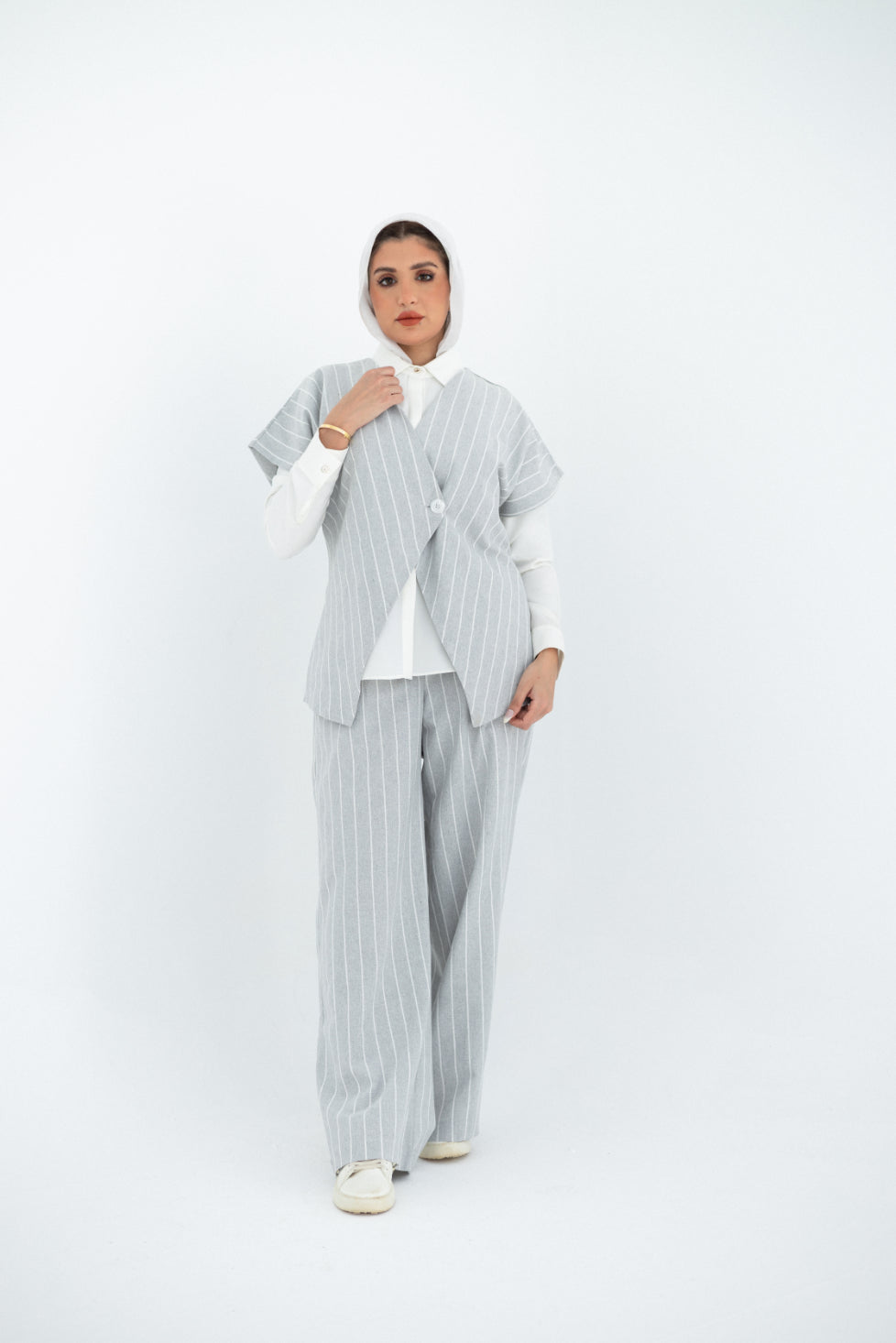 Grey Line Set