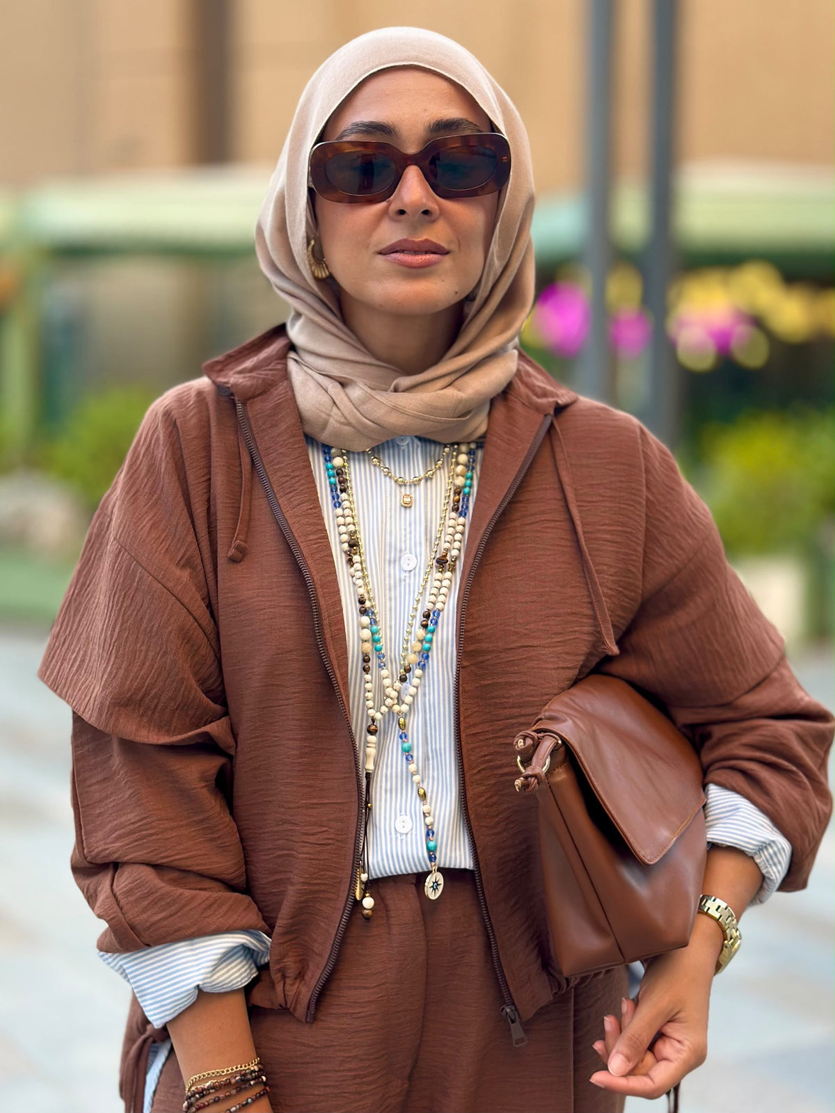 Bubble-pop mocha blouse